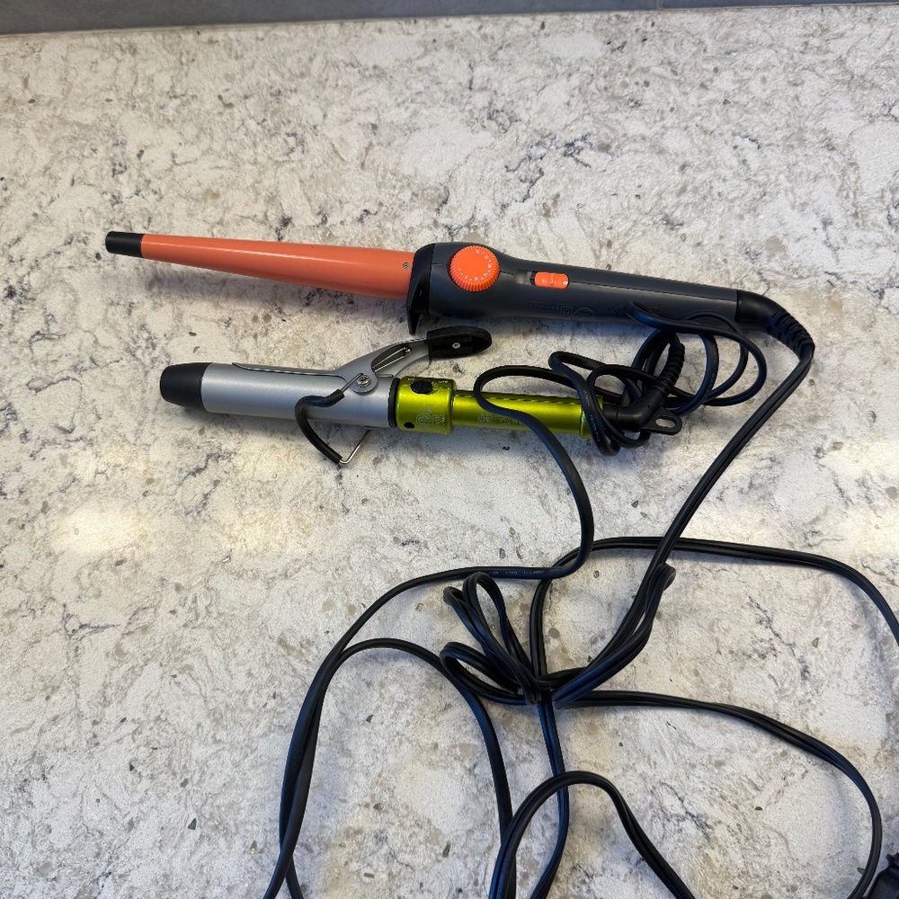 Bundle of two Curling‎ irons.- travel bed head &  Remington wand hair tools